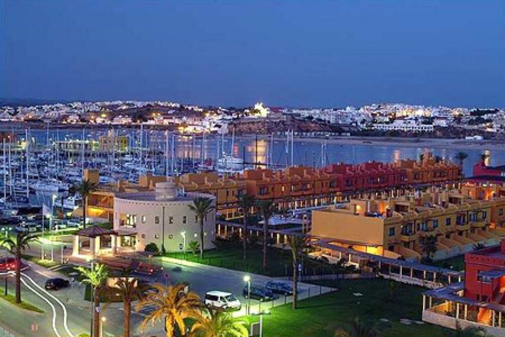 Ancora Na Praia Portimao Bagian luar foto